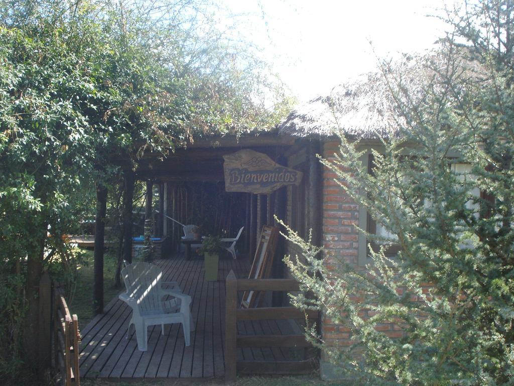 Cabanas Hoja De La Tierra Chascomus Exterior photo